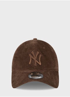 اشتري 9Twenty New York Yankees Cap في الامارات