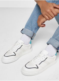 Buy Casual Lifestyle Sneakers in Saudi Arabia