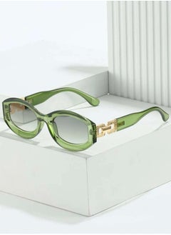 اشتري Elegant And Modern Women's Sunglasses With A Green Transparent Frame في السعودية