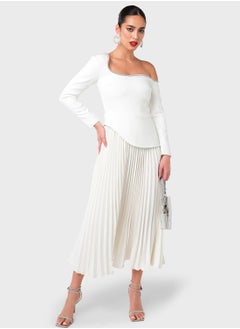 اشتري Embellished Asymmetric Neck Pleated Dress في السعودية