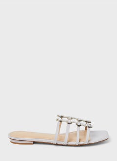 اشتري Oculla Flat Sandals في السعودية