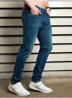 اشتري Men Relaxed Fit Light Fade Jeans في الامارات