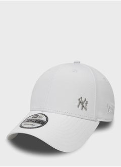 اشتري 9Forty New York Yankees Logo Cap في السعودية