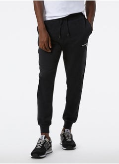 Buy Classic Core Fleece Jogger in Saudi Arabia