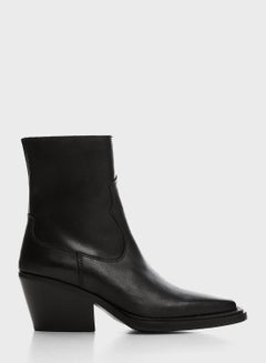 Buy Ande Ankle Boots in Saudi Arabia