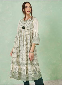 اشتري All Over Print Bell Sleeve Kurta في السعودية