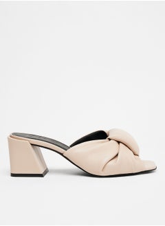 اشتري Piuma Leather Sandals في الامارات