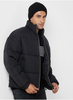 اشتري Essential Jacket في السعودية