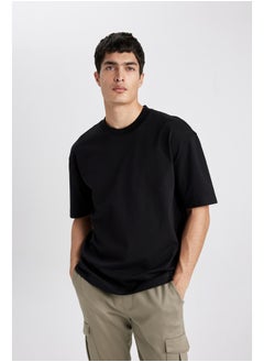 اشتري Man Oversize Fit Crew Neck Short Sleeve Knitted T-Shirt في مصر