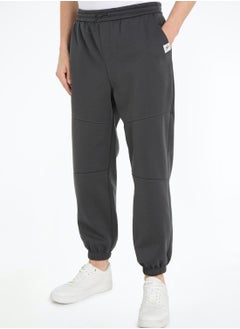 اشتري Essential Sweatpants في الامارات