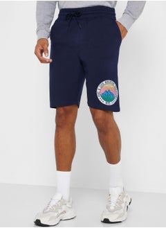 اشتري Mountain Shorts في الامارات