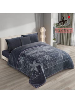 Buy Winter blanket for men, 4 kg, plain engraved, with a super soft texture, size 160 x 220 cm - gray in Saudi Arabia