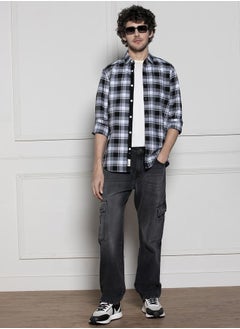 اشتري Men’s Dark Grey Relaxed Fit Jeans في الامارات