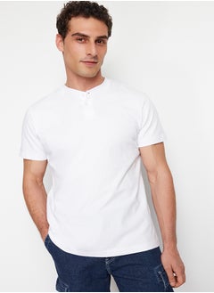 Buy White Regular/Normal Cut Collar Buttoned Basic T-shirt TMNSS24PO00020 in Egypt