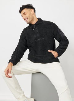 اشتري Utility 1/4 Zip Fleece Sweatshirt في السعودية