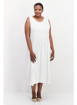 Buy Women Plus Size Textured Midi Dress, White in UAE