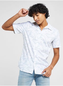 Buy Men Slim Fit Geometric Printed Casual Pure Cotton Shirt in Saudi Arabia