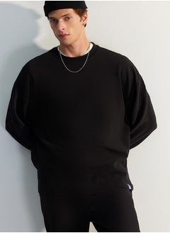 Buy Black Oversize/Wide Cut Limited Edition Textured Label Detailed Sweatshirt TMNAW24SW00073 in Egypt