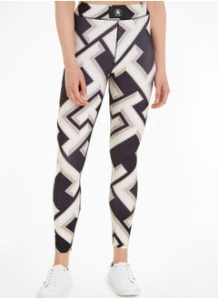 اشتري Essential Logo Leggings في الامارات