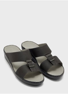 Buy Buckle Detail Traditional Arabic Sandals in UAE