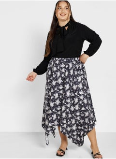 Buy Asymmetrical Printed Skirt in UAE