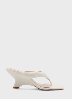 اشتري Interest Wedge Heel Thong Sandal في الامارات