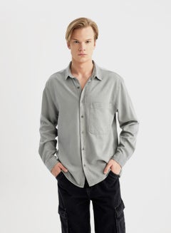 اشتري Man Oversize Fit Long Sleeve Shirt في الامارات