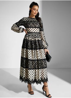 اشتري Lace Detail Dress في الامارات