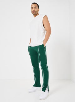 اشتري Solid Pintuck Front Slit Detail Slim Fit Jogger في السعودية