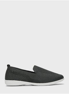 اشتري Essential Slip Ons في الامارات