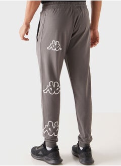 اشتري Logo Print Sweatpants في الامارات