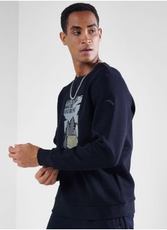 اشتري Essential Sweatshirt في الامارات