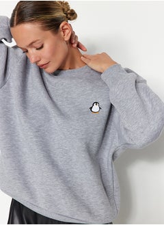 Buy Gray Animal Embroidered Regular/Normal Fit Thick Inside Fleece Knitted Sweatshirt TWOAW24SW00196 in Egypt