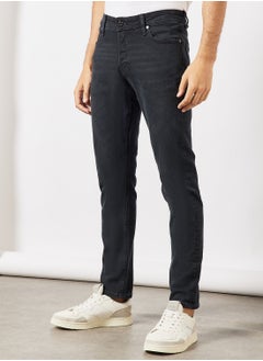 Buy Slim fit Jeans in Saudi Arabia