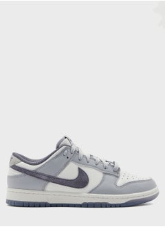 اشتري Dunk Low Retro Premium Essential+ في السعودية