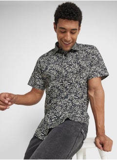 اشتري Leaf Print Shirt في الامارات