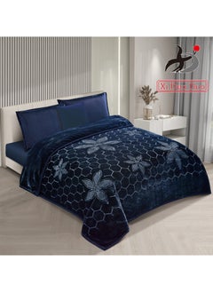 Buy Winter blanket, plain engraved, 4 kg, with a super soft texture, size 160 x 220 cm - navy blue in Saudi Arabia