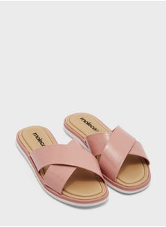 Buy Avian Flat Sandals in Saudi Arabia