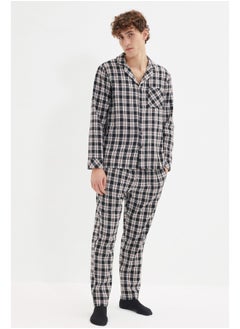 اشتري Black Men's Regular Fit Plaid Weave Pajamas Set. في مصر