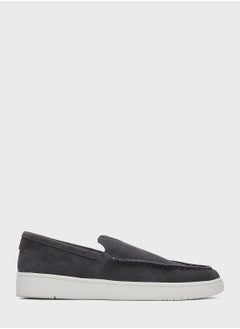 اشتري Casual Slip Ons Loafers في الامارات