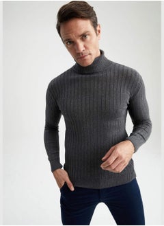 اشتري Man Tricot Pullover في السعودية