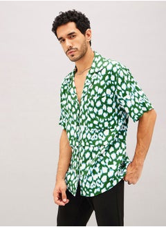 Buy Abstract Print Pocket Detail Relaxed Fit T-Shirt in Saudi Arabia