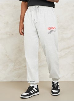 اشتري NASA Printed Fleece Oversized Jogger في السعودية