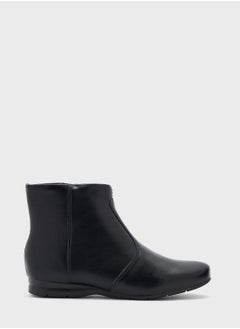 اشتري Vera Low  Heel Ankle Boots في الامارات