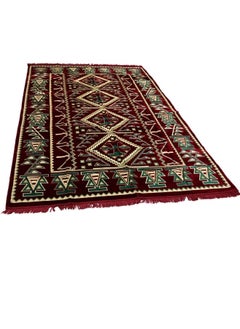 Buy Excellent Turkish velvet carpets and rugs, padded and soft to the touch, with beautiful patterns, made of high-quality materials a luxurious rug, size three meters long by two meters wide in Saudi Arabia