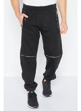 اشتري Men Sportswear Fit Drawstring Outdoor Sweatpants, Black في الامارات