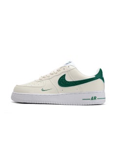 Buy Nike casual shoes for men and women wear. in UAE