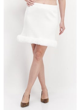 Buy Women Textured Feather Mini Skirt, White in UAE