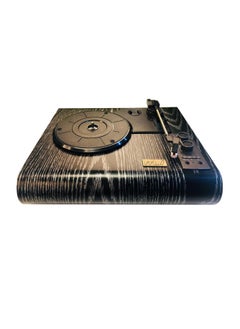 Buy MJI M2012 Belt-Drive Turntable With Built-In Speakers - Black in UAE