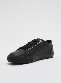 Buy Men 380991960 Low Top Sneaker in UAE